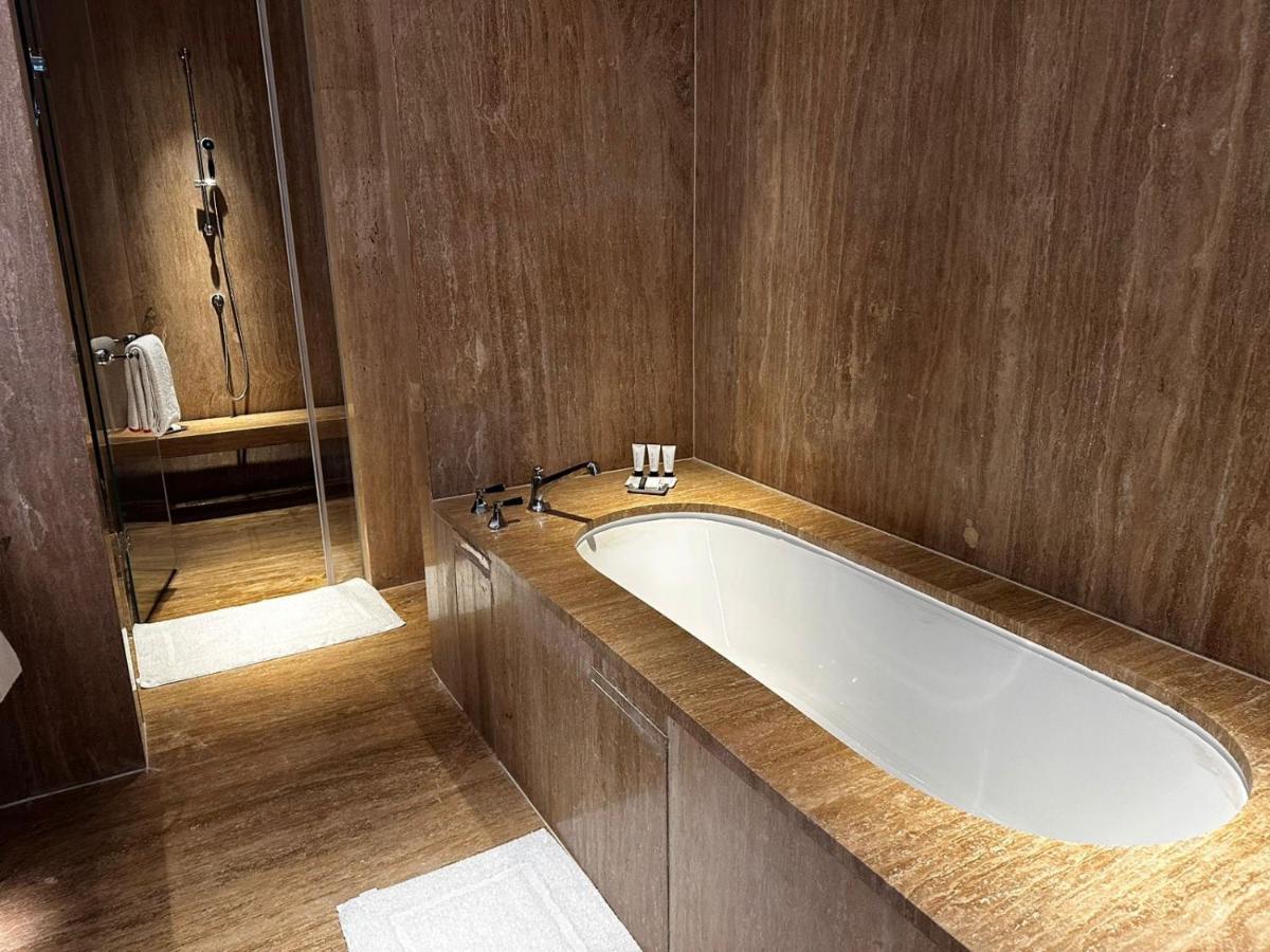 Grand Hyatt Gurgaon Hotel ภายนอก รูปภาพ